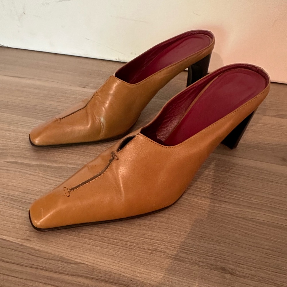 Donald Pliner square toe block heel pump camel color - vintage